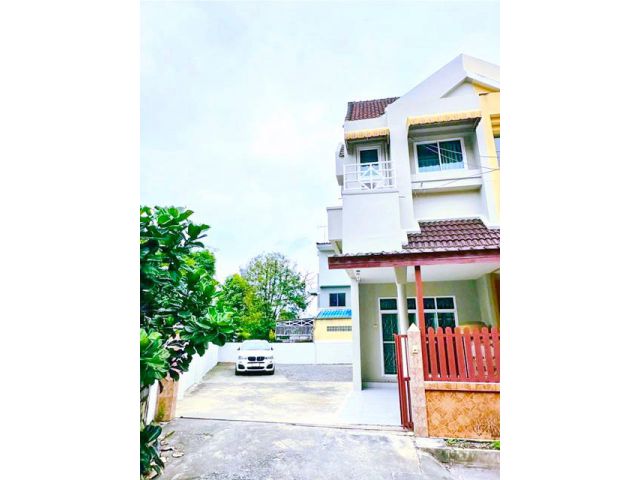 เสรีไทย 77-85 สวนสยาม100ม. 49 ตร.ว หลังสุดท้าย นิคมบางชัน 1.1 กม