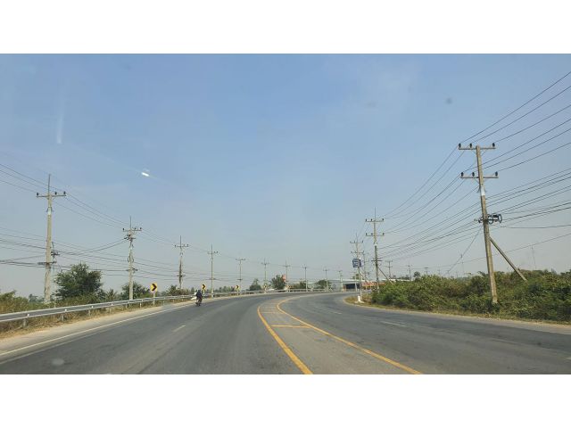 ทำเลดีเยี่ยมเหมาะกับธุรกิจริมถนนทางหลวงแผ่นดินสายหลัก 14 ไร่ พร้อมบ้าน ใกล้อำเภอ ใกล้จุดขึ้นลงมอเตอร์เวย์หนองขาว