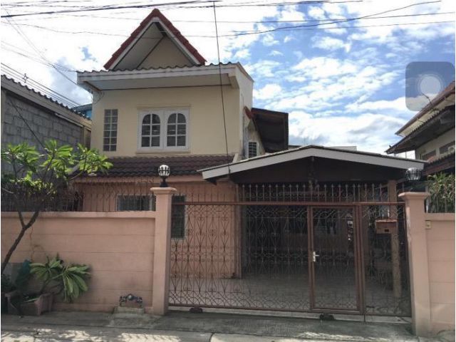 ขายบ้านเดี่ยว 2 ชั้น หมู่บ้านประชานิเวศน์ 3 ซอย35  ทำเลดี ใกล้เดอะมอล์ลงามวงวานศ์