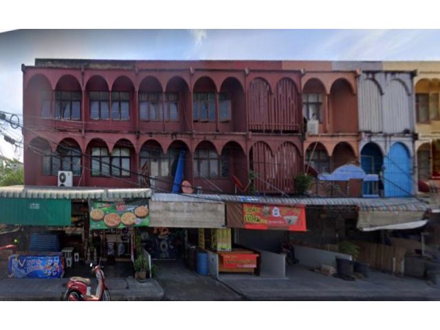 ขายที่ดินพร้อมสิ่งปลูกสร้าง เป็นอาคาร6คูหา 426 ตรว.