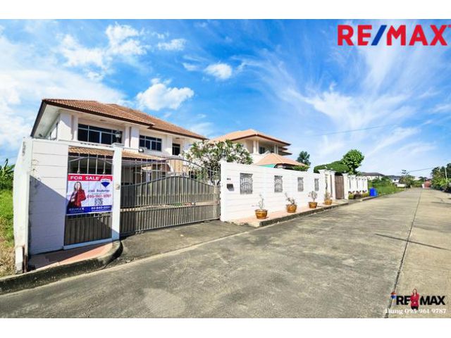 ขาย บ้านวริยา วิลล์ สาย4 ใกล้ มหิดล ศาลายา บ้านเดี่ยว 2 ชั้น บนพื้นที่ 135 ตร.วา 317 ตร.ม. มีสวนในบ้าน 4 ห้องนอน