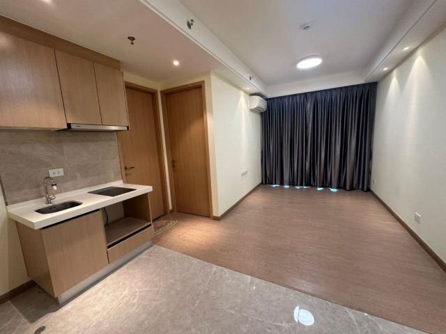 ขายคอนโด รีเกิล สาทร-นราธิวาส ชั้น 8 ทำเลดี เดินทางสะดวก