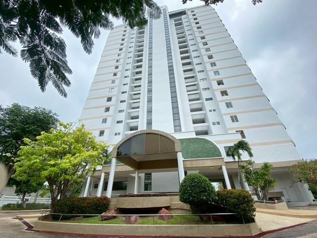 ขายรอยัลบีช คอนโด หาดเจ้าสําราญ