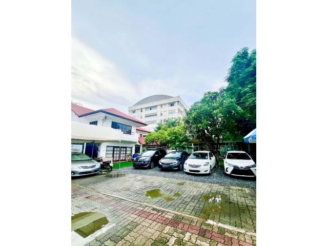 ให้เช่า Home Office 2 ชั้น พหลโยธิน 30 แบบ 4 นอน 2 น้ำ ขนาด 218 ตรว 280 ตรม ทำเลดี ใกล้ รัชโยธิน  รัชดา เสนานิคม 1 เกษตร