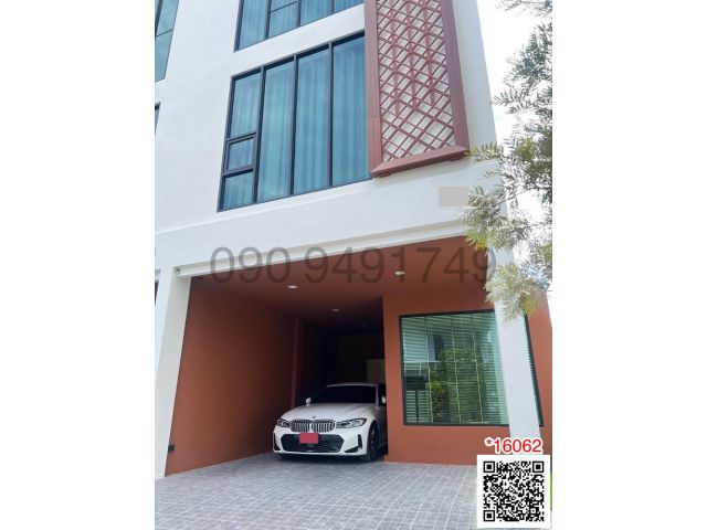 เช่า โฮมออฟฟิศ 3.5 ชั้น ถนนนาคนิวาส หลังมุม ใกล้ Central East Ville