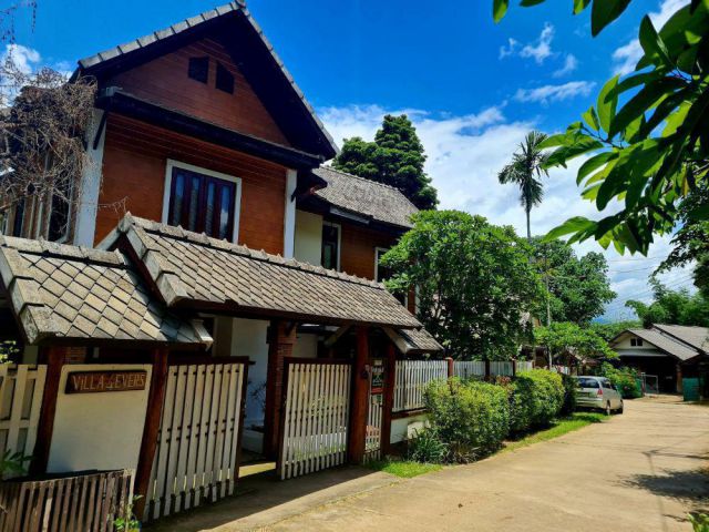 ขายบ้านสวย 2 หลัง ใจกลางธรรมชาติ วิวเขา เงียบสงบพร้อมเข้าอยู่ บ้านแม่ฮี้ อ.ปาย แม่ฮ่องสอน เพียง 5.6 ล้านบาท