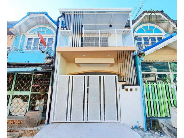 ทาวน์เฮาส์ 2 ชั้น มนวดี วัดลาดปลาดุก นนทบุรี