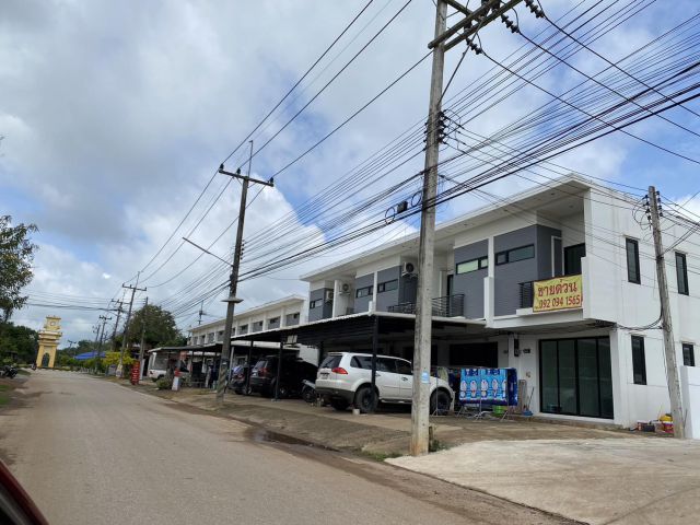 ขายตึกแถวแปลงมุม ติดเทศบาลเมืองสระแก้ว เนื้อที่ 28 ตร.ว.