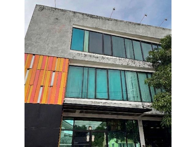 ขายโกดังพร้อมสำนักงาน 309 ตรว. อ่อนนุช 36 ติดถนน 2 ด้าน ทำเลดี เดินทางสะดวก