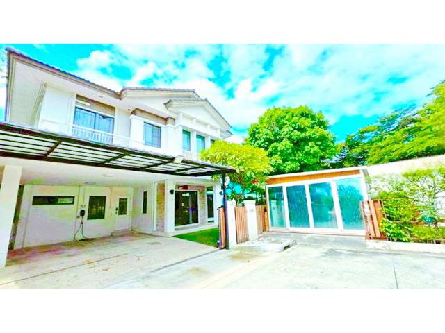 วัชรพล รร.สารสาสน์วิเทศสายไหม 1 กม. 4 นอน สายไหม อเวนิว 1.7กม.