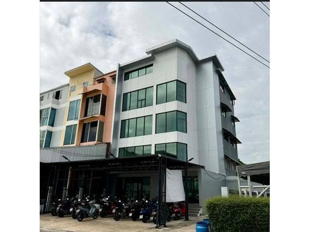 ให้เช่าสำนักงาน 5 ชั้น พร้อมลิฟท์ พัฒนาการ 31