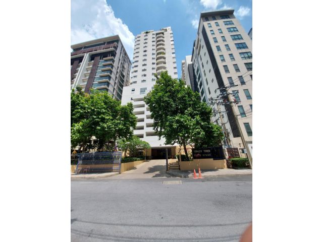 ขายคอนโด คอนโด ท๊อป วิว ทาวน์เวอร์ ชั้น 22 พื้นที่ 96 ตร.ม 2 ห้องนอน 2 ห้องน้ำ แขวงคลองตันเหนือ เขตวัฒนา กรุงเทพฯ