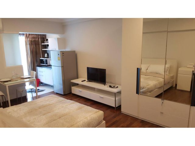 คอนโด ฟลอเลส สาทร เรสซิเดนซ์ สาทร 27.16 ตร.ม.1 ห้องนอน ชั้น 3 ใกล้ BTS สุรศักดิ์ ถนนสาทร 15 ถนนสาทรใต้ แขวงยานนาวา กทม.