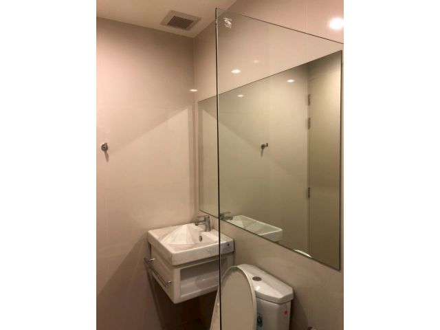 For Rent condo Life Asoke fully furnished (S15-25649)