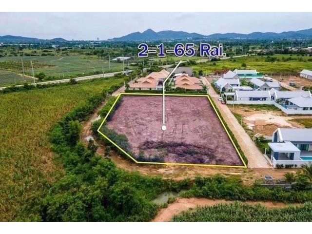 ขายที่ดิน  หัวหิน ประจวบคีรีขันธ์ เนื้อที่ 2 ไร่ 1 งาน 65 ตารางวา