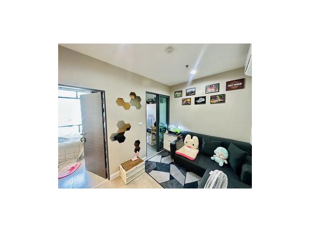 คอนโดโครงการ เมโทร สกาย บางซ่อน อินเตอร์เชนจ์ ถนนประชาชื่น