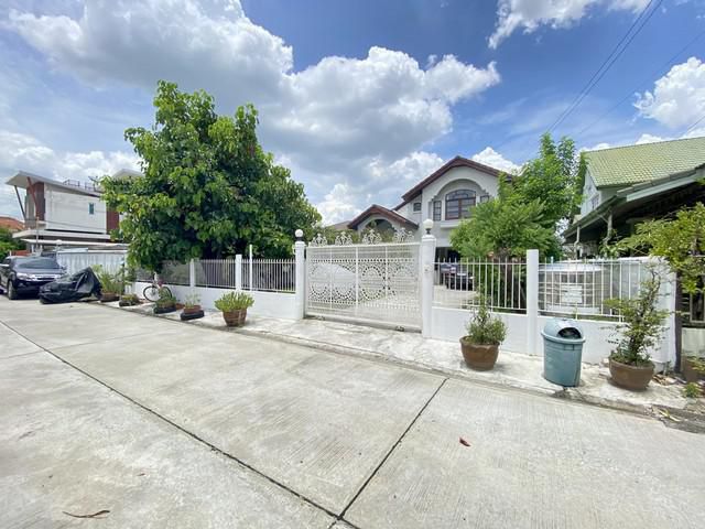 ขาย บ้านเดี่ยว 2 ชั้น หมู่บ้านชวนชื่น วัชรพล เนื้อที่ 102 ตารางวา