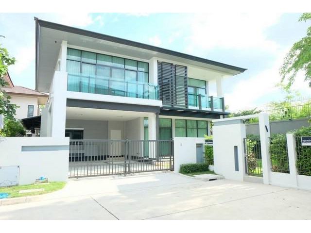 #ให้เช่าบ้านเดี่ยว หลังมุมพร้อมสวนสวย  เศรษฐสิริ อ่อนนุช-ศรีนคริน