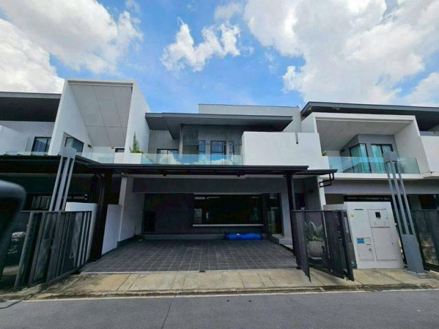 ให้เช่า VIVE Bangna KM.7 บ้านหรูสไตล์ Loft 3 ห้องนอน 4 ห้องน้ำ เฟอร์ครบ พร้อมอยู่