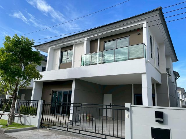 ขายบ้านเดี่ยว 2 ชั้น CENTRO Ratchapruek – Pinklao (เซนโทร ราชพฤกษ์–ปิ่นเกล้า) ใกล้ Central Westville และ ทางด่วนศรีรัช ท