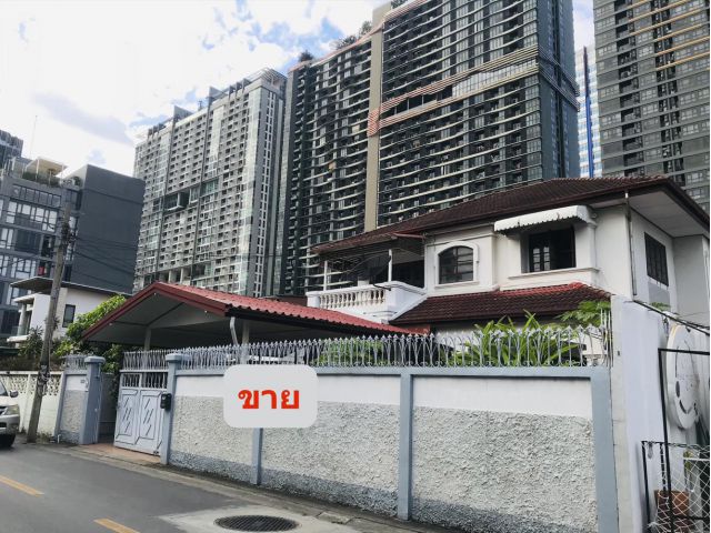 ขายบ้านเดี่ยว 2 ชั้น ทำเลทอง ลาดพร้าว ซอย 1 ใกล้ ยูเนียนมอลล์