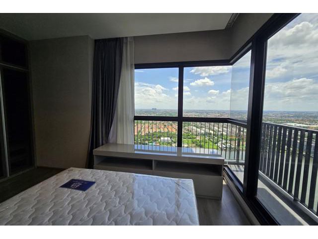 ใครหาคอนโดหรู วิวแม่น้ำ 180°