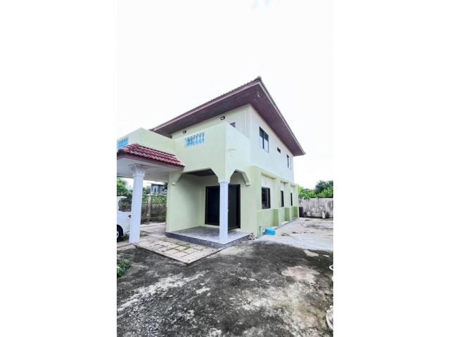 เดอะโฟร์ท สาย4 1.7 ก ม.กรุงเทพธนบุรี 1.2 กม. บ้าน 2 ชั้น 70ตร.วา.