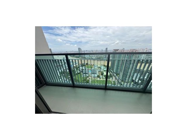 ชั้น 40 ขายคอนโด ริธึ่ม เจริญกรุง พาวิลเลี่ยน 229.04 ตร.ม 4 นอน