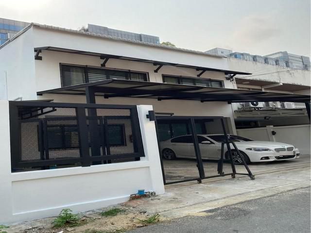 PB5933ขาย ทาวน์เฮ้าส์ 2 ชั้น ลาดพร้าว 26 ใกล้ MRTลาดพร้าวเพียง 500 เมตร เดินทางสะดวก เข้าออกได้หลายเส้นทาง