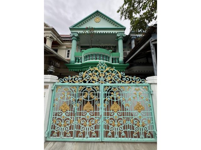 ขายทาวน์เฮ้าส์ หมู่บ้านเอเวอร์กรีน วิลล์  เนื้อที่ 17.5 ตรว.  2 ชั้น  ย่านถนนบางนา-ตราด กม.4.5 (ขาเข้า)