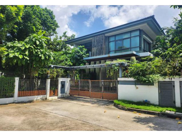 ขายบ้านเดี่ยว หมู่บ้านเศรษฐสิริ ศรีนครินทร์-พระราม 9 เนื้อที่ 79 ตร.ว. 2 ชั้น 4 นอน 4 น้ำ