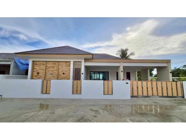 H991 บ้านเดี่ยวชั้นเดียว สไตล์โมเดิร์น 3 ห้องนอน โซนโป่ง