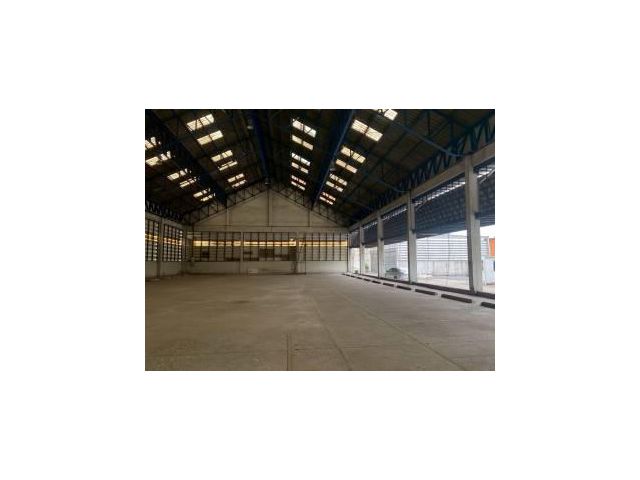 ให้เช่าโกดังขนาดใหญ่ ถนนเทพารักษ์ ใกล้btsทิพวัล 350 ม.