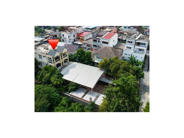 ขายที่ดินพร้อมบ้าน4ชั้น ในซอยปากน้ำฝั่งเหนือ1 พื้นที่ 254 ตารางวา