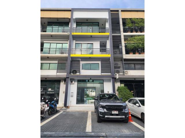ให้เช่าโฮมออฟฟิศโมเดิร์น 3.5 ชั้น โครงการ H-Cape Biz Sector อ่อนนุช–สุขาภิบาล 2 ยูนิตหน้าโครงการ ติดถนนใหญ่