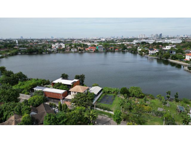 ขายที่ดินเปล่าถมแล้วขนาด 116 ตร.ว. ติดทะเลสาบ หมู่บ้านสัมมากร รามคำแหง 110 เขตสะพานสูง กรุงเทพฯ ทำเลทอง บรรยากาศร่มรื่น