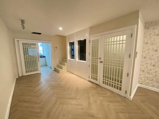 ให้เช่าทาวน์โฮม 5 ชั้น รีโนเวทใหม่ ปทุมวัน ใกล้สยาม MBK BTS สนามก