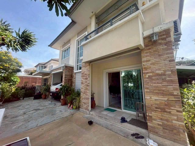 บ้านเดี่ยวหลังมุม 60.2 ตรว. สภาพสวย ต่อเติมจัดเต็ม ใกล้เซ็นทรัลเวสเกต หมู่บ้าน พฤกษาวิลเลจ 31 เดอะซีซั่น (ซอยวัดลาดปลาดุ