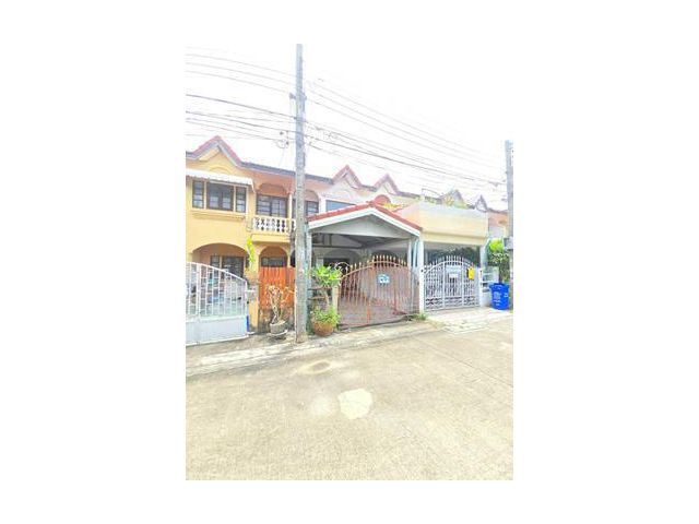 ขายด่วน!! ทาวน์เฮ้าส์ 2ชั้น ติดสถานีบางกระสอ ในหมู่บ้านภัทรินทร์เฮ้าส์ ซ.รัตนาธิเบศร์ 24 ต.บางกระสอ อ.เมืองนนทบุรี จ.นนท