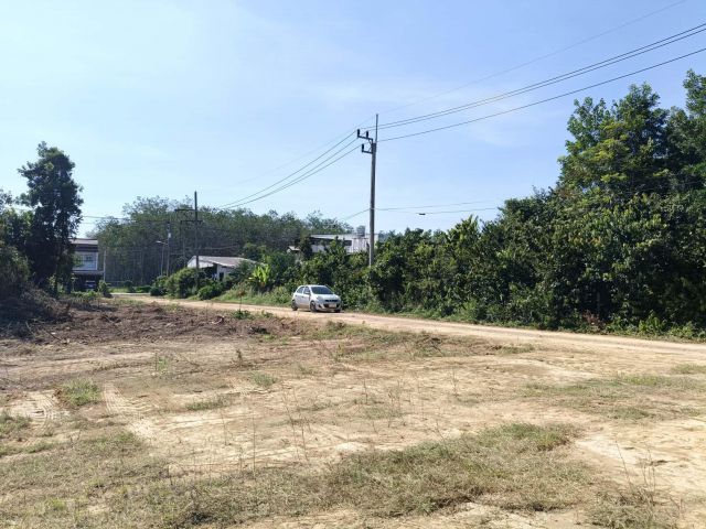 ที่ดินราคาถูก ทำเลสนามบิน น้ำไม่ท่วม