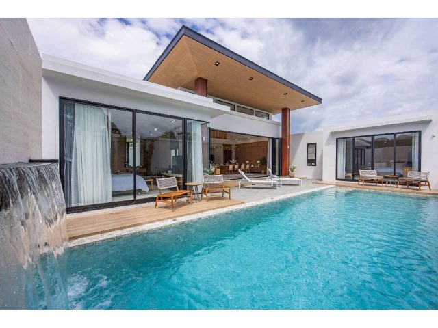 | SALE !!! Modern luxury villas nestled in the idyllic location of Rawai 29.9 MB.