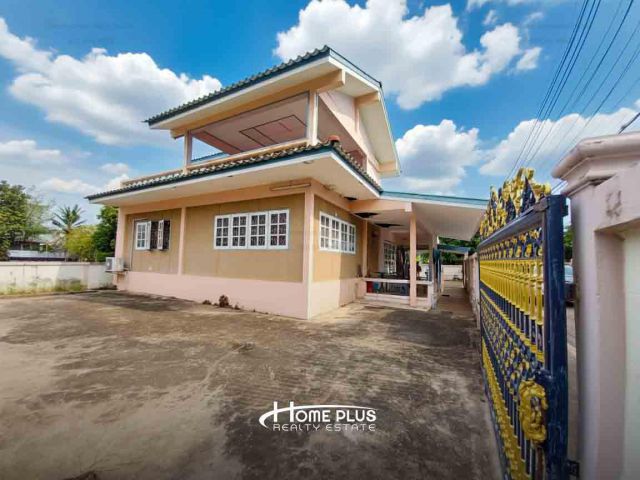 บ้านเดี่ยว 2 ชั้น หมู่บ้านช.รุ่งเรือง 3 ซอยติวานนท์ 22