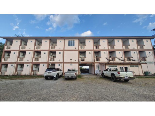 ขายด่วน โรงแรม 3 ชั้น 1 อาคาร รวม บ้าน 2 ชั้น 1 หลัง + บ้าน 1 ชั้น 1 หลัง พร้อมที่ดิน ( ขายยกแปลง)