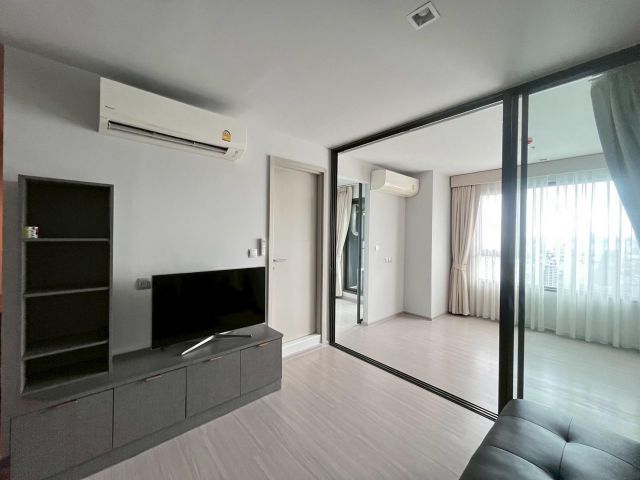 ขายขาดทุน คอนโด Life Ladprao (ไลฟ์ ลาดพร้าว) 2 ห้องนอน ตึก B ชั้น 42 วิวหลักสวยมาก 7.2 ล้านพร้อมโอน