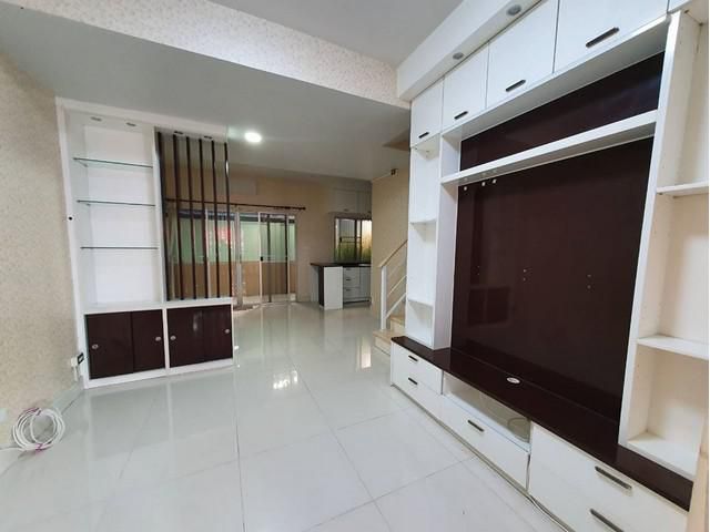 ขายพร้อมผู้เช่า ทาวน์เฮ้าส์ 2 ชั้น The Connect แจ้งวัฒนะ พร้อมผู้