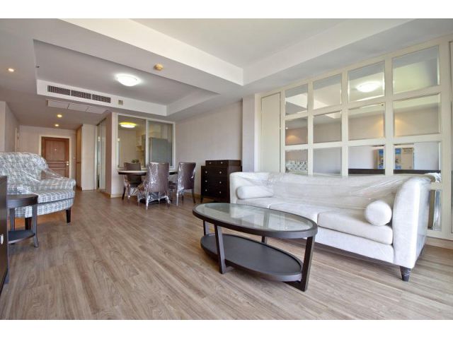 ขาย คอนโด Supalai River Place ขนาด 103 ตรม 2 ห้องนอน มีที่จอดรถ และสวนดาดฟ้าส่วนตัว เฟอร์ครบ ตรงข้าม Asiatique เจริญกรุง