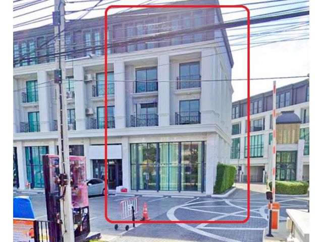 มีลิฟท์ในตัว 648ตรม.BTSศรีนุช 800ม.อ่อนนุช-พัฒนาการ อาคาร 4.5 ชั้