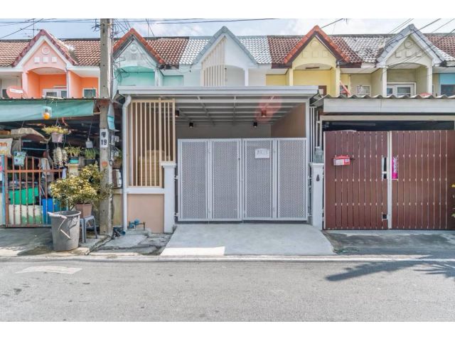 หมู่บ้านรัตนาธิเบศร์