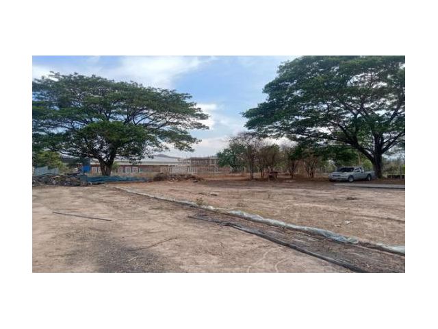 ขายที่ดินสีม่วง ติดถนนลาดยาง เพชรบุรี เนื้อที่ 5-2-72 ไร่ ขายไร่ละ 1 ลบ.