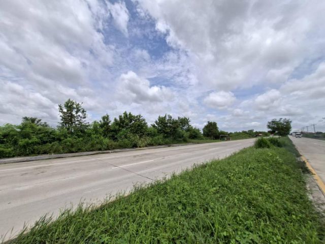 ขายที่ดิน 11-1-25 ไร่ ติดถนน 4 เลน นย. 3001 องครักษ์-บางน้ำเปรี้ยว กม.16 หน้ากว้าง 104 เมตร ตำบล ศีรษะกระบือ อำเภอองครัก